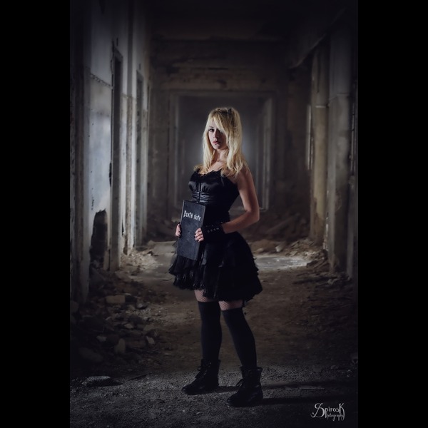 Anja's Misa Amane
