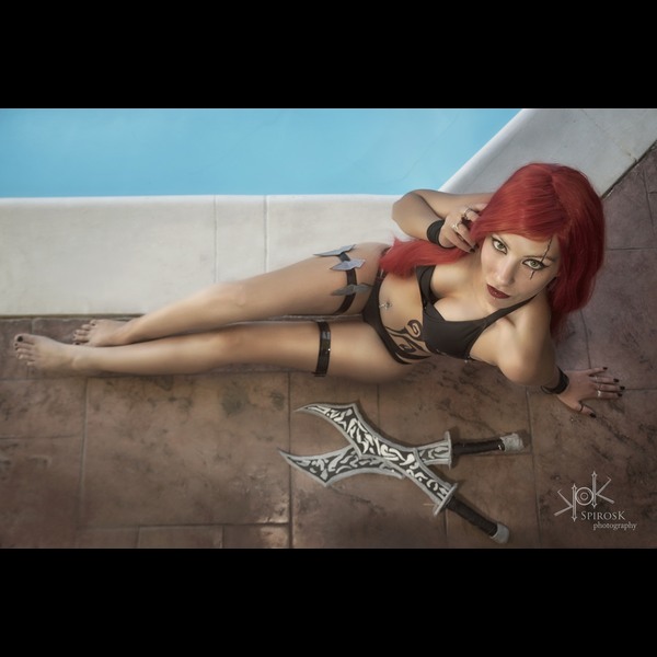 League of Legends Pool Party GROUP
