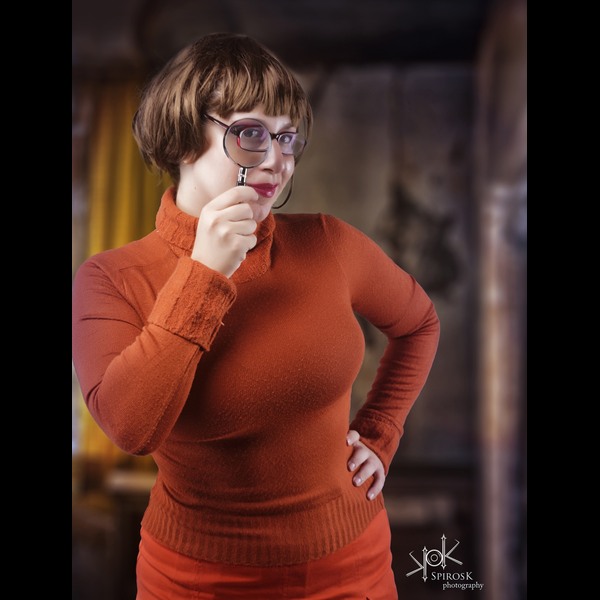 Yvaine Dazzling as Velma