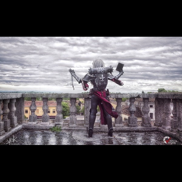 Piece Of Cake Cosplay's Sister Of Battle