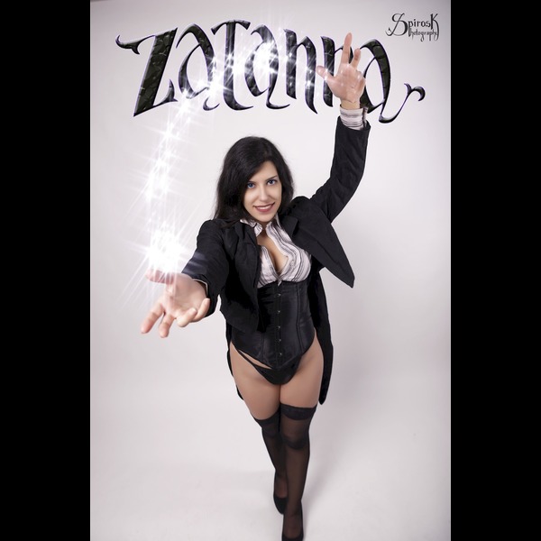 Zatanna: The Cosplay Pinup