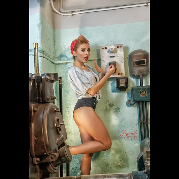Ellie's Hot Days