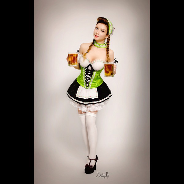 Bavarian pinup: 2014