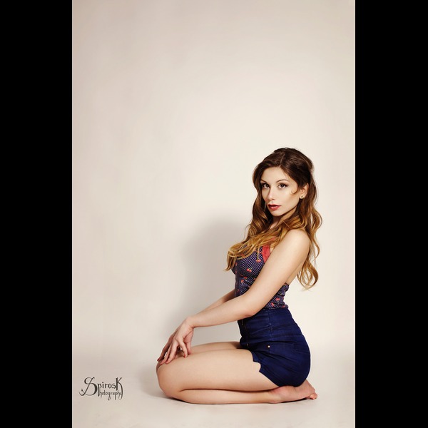 Swimsuit pinup: 2013