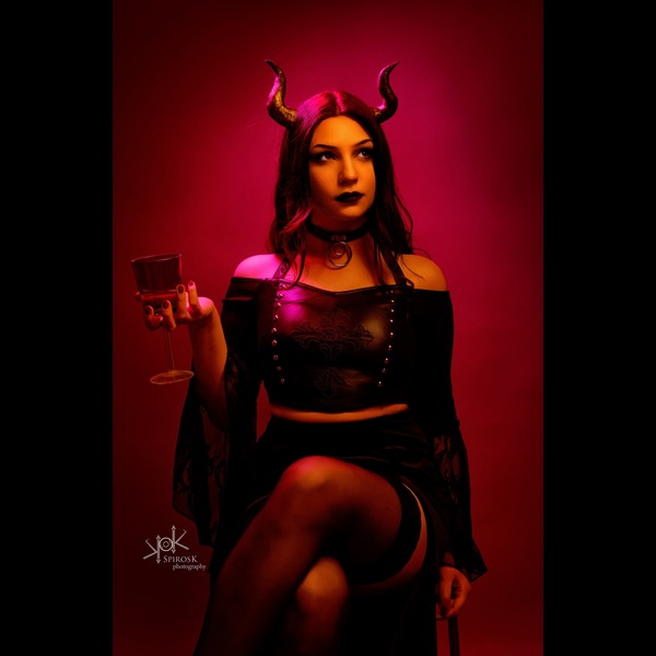 Lina's Sexy Goth Shoots