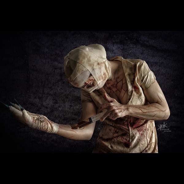 The Nurse. Totem: Syringue