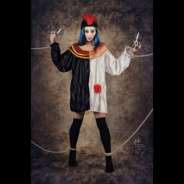 Pierrot. Totem: Scissors