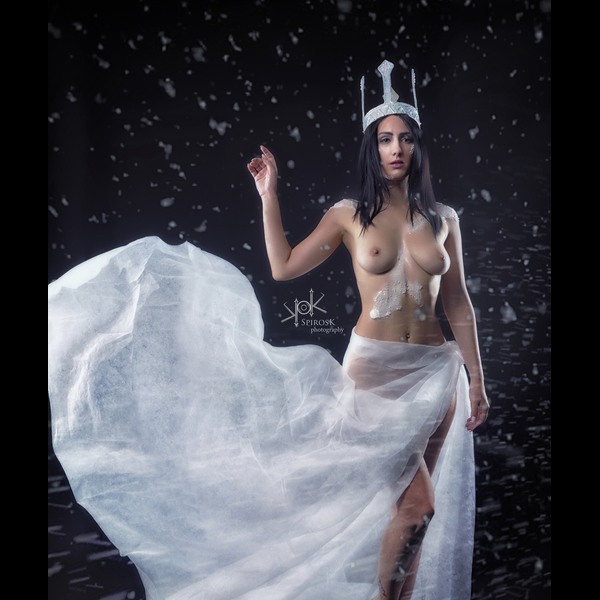 Ice Queen, Ice Queen