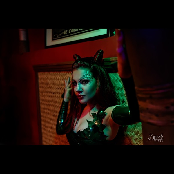 Latex Poison Ivy (2016)